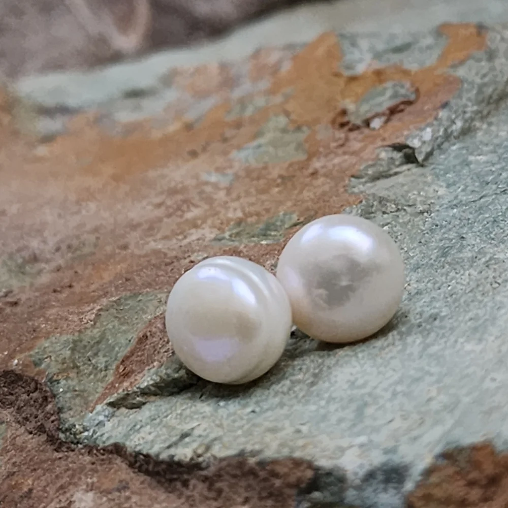 Natural Pearl Studs Round White Freshwater Pearls Studs Simple Minimalist